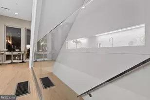 1031 S Fairhill St, Philadelphia, PA 19147 - Photo 7