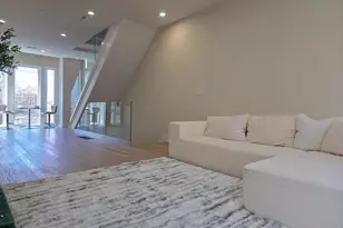 1031 S Fairhill St, Philadelphia, PA 19147 - Photo 9