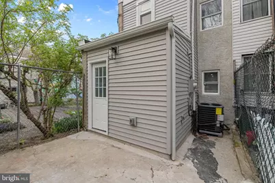1821 E Oakdale Street, Philadelphia, PA 19125 - Photo 3