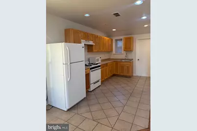 2427 N 10th Street #B, Philadelphia, PA 19133 - Photo 3