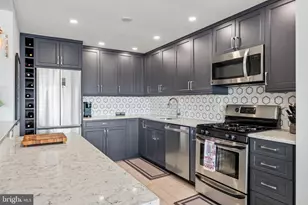 2401 Pennsylvania Ave, Philadelphia, PA 19130 - Photo 9