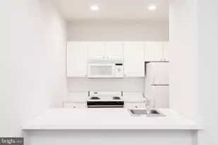 1600-4 Walnut St, Philadelphia, PA 19103 - Photo 9