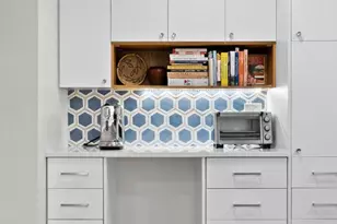 807 S 6th St, Philadelphia, PA 19147 - Photo 9