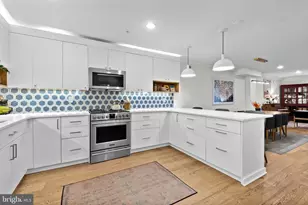 807 S 6th St, Philadelphia, PA 19147 - Photo 7