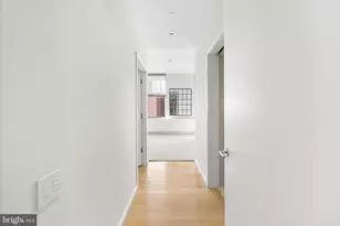 210 W Washington Square, Philadelphia, PA 19106 - Photo 25