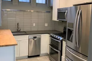 2018 Waverly St, Philadelphia, PA 19146 - Photo 3