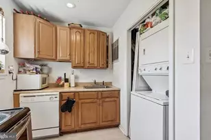 2606 W Girard Ave, Philadelphia, PA 19130 - Photo 15