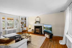 712 Hendren St, Philadelphia, PA 19128 - Photo 5