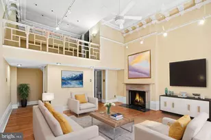 1008 Spruce St, Philadelphia, PA 19107 - Photo 3