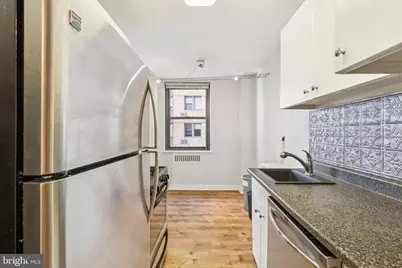 2601 Pennsylvania Avenue #604, Philadelphia, PA 19130 - Photo 13