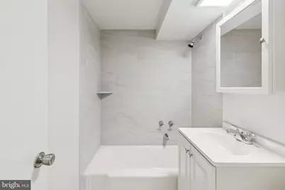 2101 Chestnut Street #721, Philadelphia, PA 19103 - Photo 17