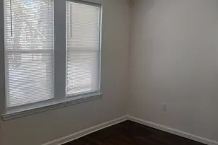 630 E Price St, Philadelphia, PA 19144 - Photo 7