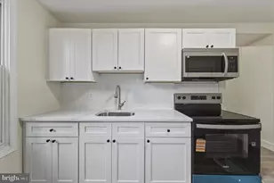 109 W Queen Ln, Philadelphia, PA 19144 - Photo 3