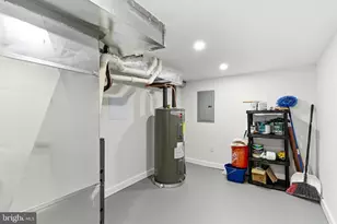 2644 N Myrtlewood St, Philadelphia, PA 19132 - Photo 31