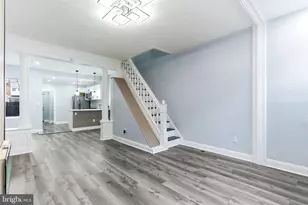 2644 N Myrtlewood St, Philadelphia, PA 19132 - Photo 9