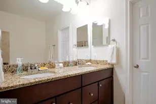 407 Regatta Dr, Philadelphia, PA 19146 - Photo 29