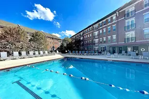 407 Regatta Dr, Philadelphia, PA 19146 - Photo 49