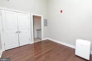 1411-6 Walnut St, Philadelphia, PA 19102 - Photo 17