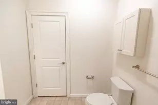 1411-6 Walnut St, Philadelphia, PA 19102 - Photo 25