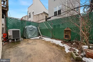 1632 Brown St, Philadelphia, PA 19130 - Photo 13