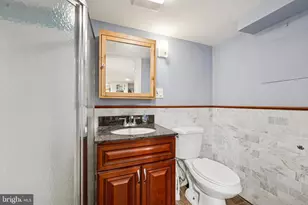 1632 Brown St, Philadelphia, PA 19130 - Photo 15