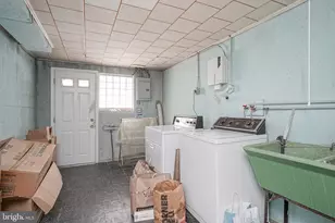 8828 Fairfield St, Philadelphia, PA 19152 - Photo 27