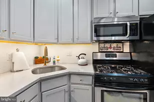 2707 Swain St, Philadelphia, PA 19130 - Photo 15