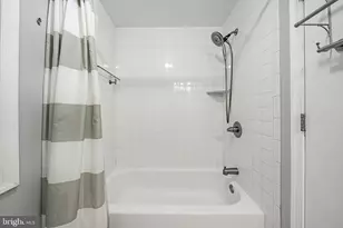 1815 Bainbridge St, Philadelphia, PA 19146 - Photo 9