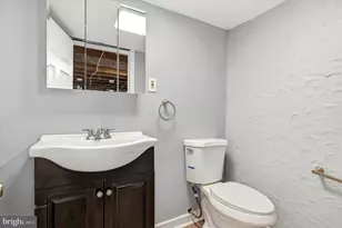 1712 N 23rd St, Philadelphia, PA 19121 - Photo 29