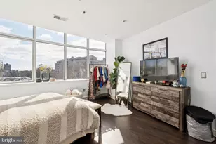 201 N 8th St, Philadelphia, PA 19106 - Photo 15