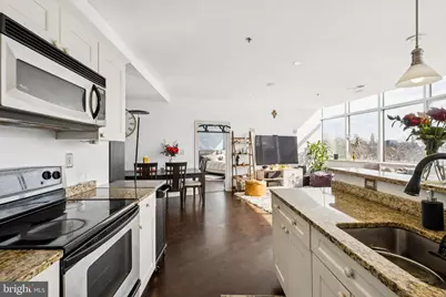 201 N 8th Street #403, Philadelphia, PA 19106 - Photo 9