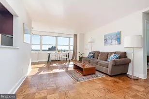 1810 Rittenhouse Square, Philadelphia, PA 19103 - Photo 3