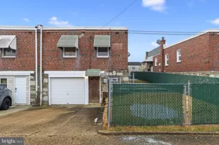 1605 Strahle St, Philadelphia, PA 19152 - Photo 31