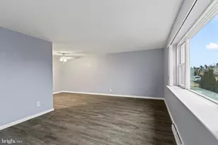 1605 Strahle St, Philadelphia, PA 19152 - Photo 3