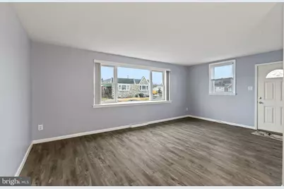 1605 Strahle Street, Philadelphia, PA 19152 - Photo 5