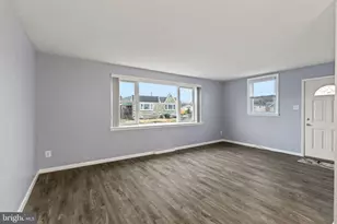 1605 Strahle St, Philadelphia, PA 19152 - Photo 5