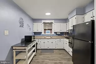 1605 Strahle St, Philadelphia, PA 19152 - Photo 7