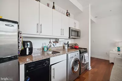 219 S 18th Street #411C, Philadelphia, PA 19103 - Photo 5