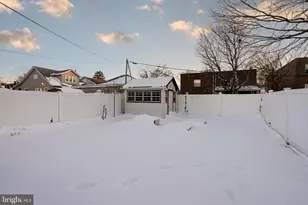 1314 Oakmont St, Philadelphia, PA 19111 - Photo 9