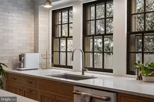 30 Summit St, Philadelphia, PA 19118 - Photo 11