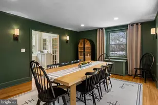 30 Summit St, Philadelphia, PA 19118 - Photo 15