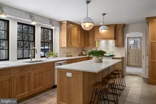 30 Summit St, Philadelphia, PA 19118 - Photo 5