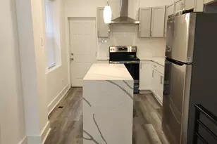 427 W Shunk St, Philadelphia, PA 19148 - Photo 1