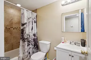 1611 N 17th St, Philadelphia, PA 19121 - Photo 11