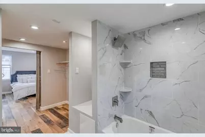 2021 W Oxford Street, Philadelphia, PA 19121 - Photo 17