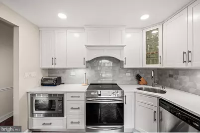 233 S 6th #1901K, Philadelphia, PA 19106 - Photo 9