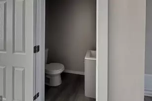 2644 Felton St, Philadelphia, PA 19142 - Photo 9