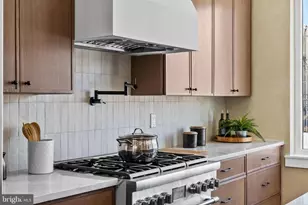 749 N Capitol St, Philadelphia, PA 19130 - Photo 27