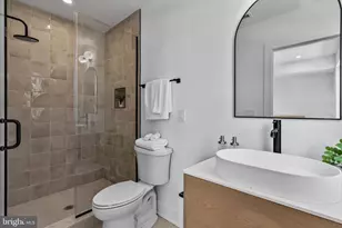 749 N Capitol St, Philadelphia, PA 19130 - Photo 41