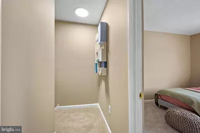 8229 Chelwynde Avenue, Philadelphia, PA 19153 - Photo 17